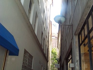 gasse.jpg (25422 Byte)