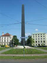 obelisk2.jpg (13663 Byte)