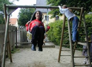 38spielplatz.jpg (26808 Byte)